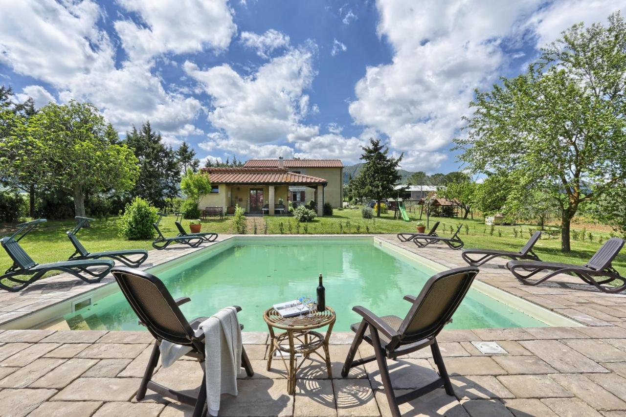 Appartamento Uva - Agriturismo Le Selvole Pomarance Exterior foto