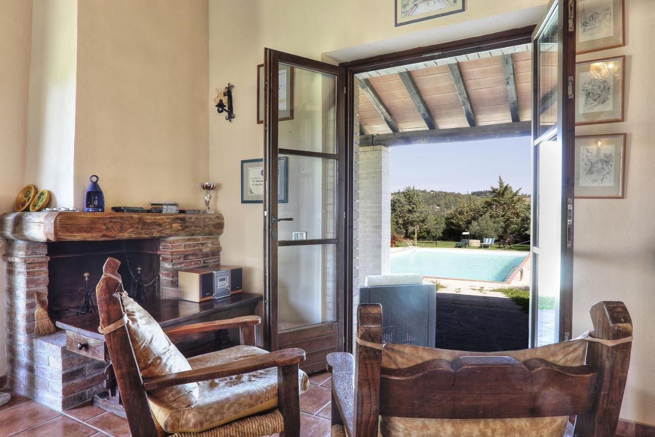 Appartamento Uva - Agriturismo Le Selvole Pomarance Exterior foto