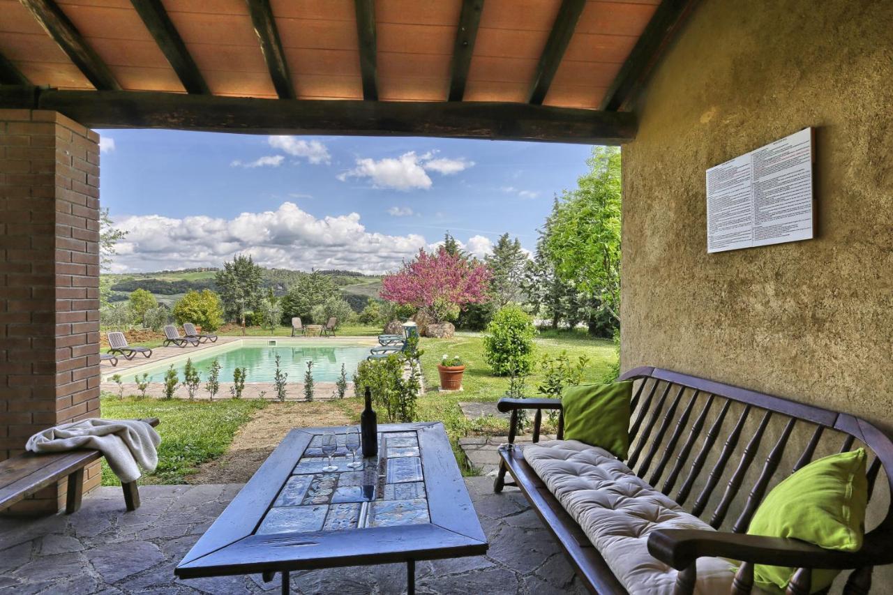 Appartamento Uva - Agriturismo Le Selvole Pomarance Exterior foto