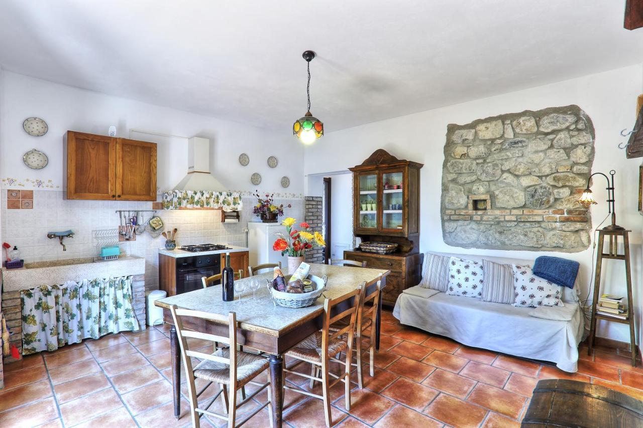 Appartamento Uva - Agriturismo Le Selvole Pomarance Exterior foto
